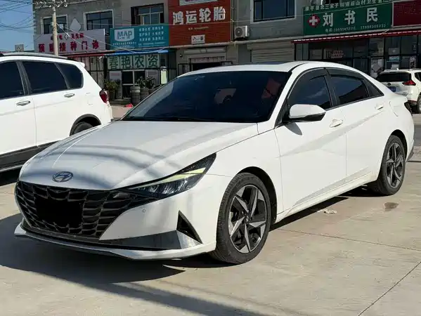 Hyundai Elantra 2021