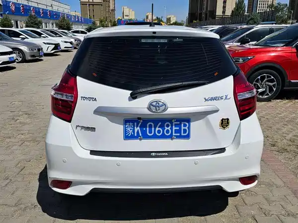 Toyota Yaris L 2020