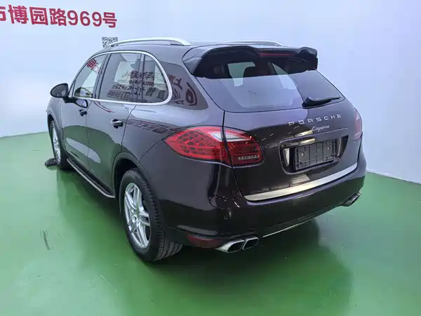 Porsche Cayenne 2011