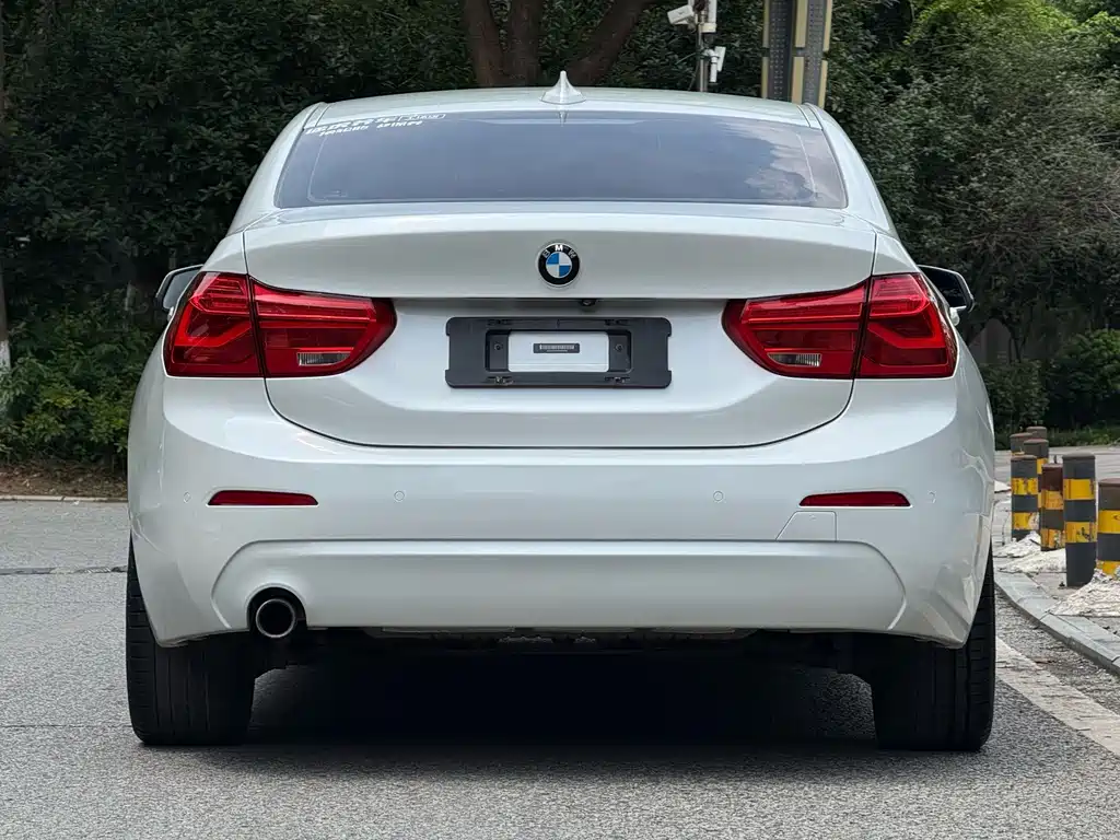BMW 1 Series 2019 — фото 5