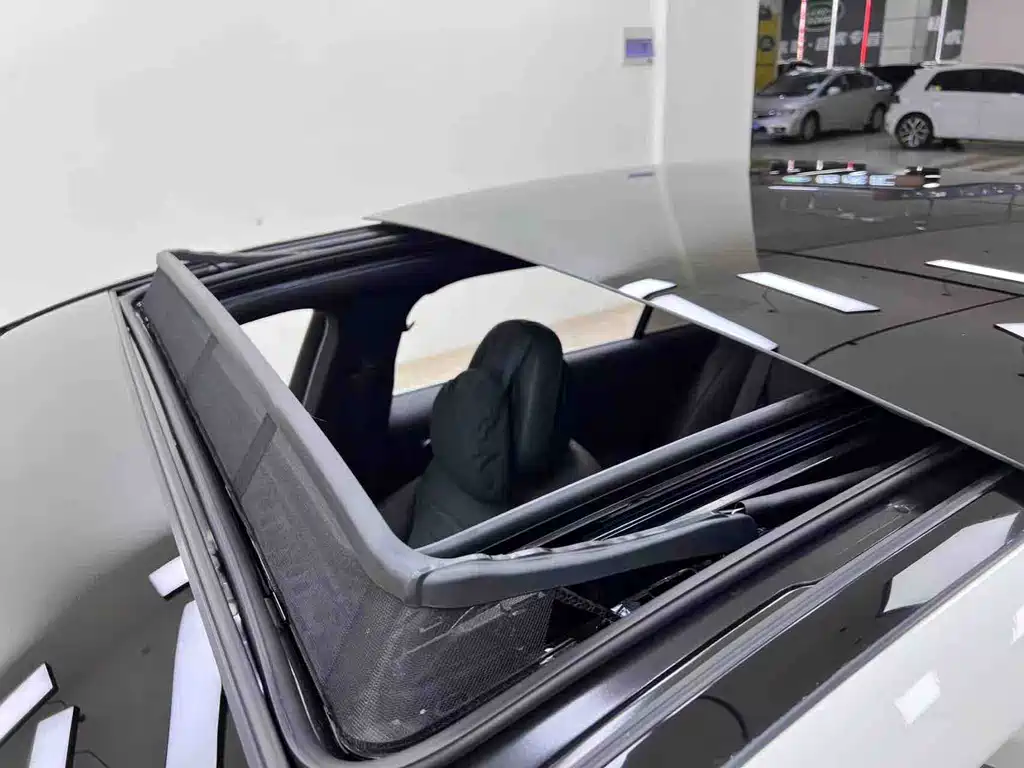 Mercedes-Benz C-Class 2024 — фото 18