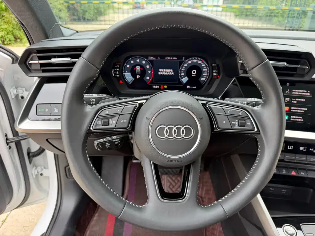 Audi A3 2022 — фото 20