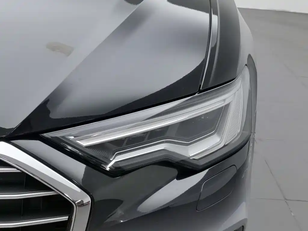 Audi A6L 2021