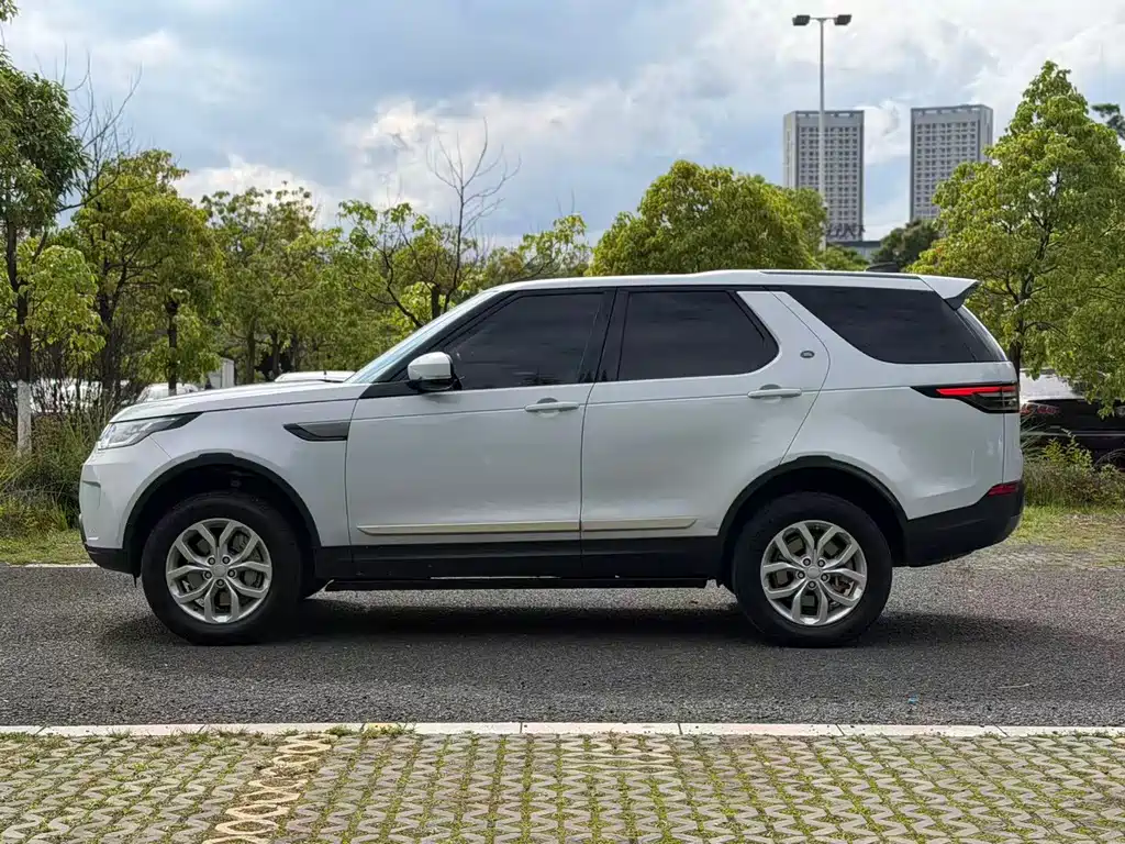 Land Rover Discovery 2019 — фото 4