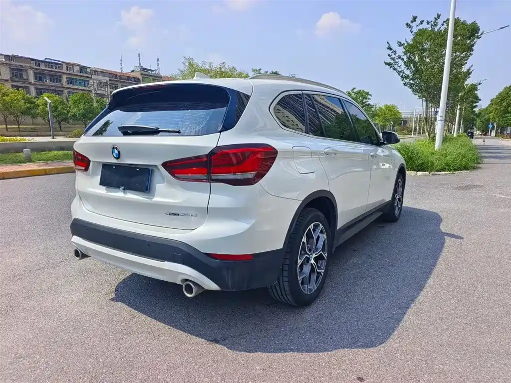 BMW X1 2022 — фото 9