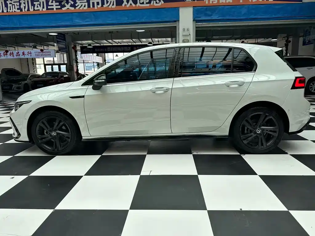 Volkswagen Golf 2022