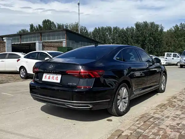 Volkswagen Passat 2021