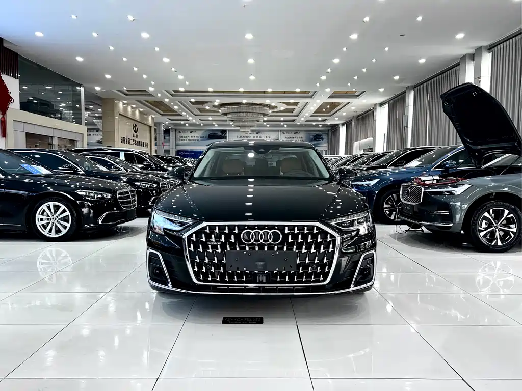 Audi A8 2025