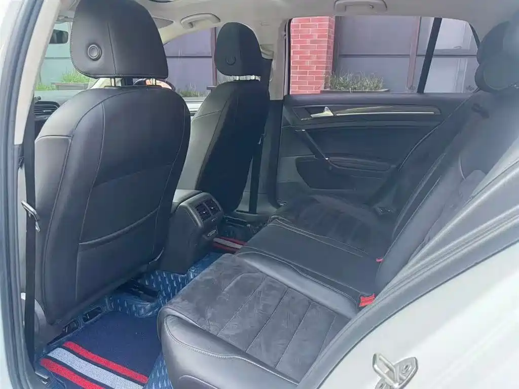 Volkswagen Golf 2020