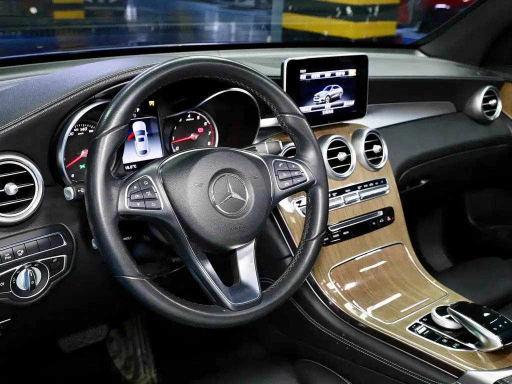 Mercedes-Benz GLC Coupe 2018 — фото 11