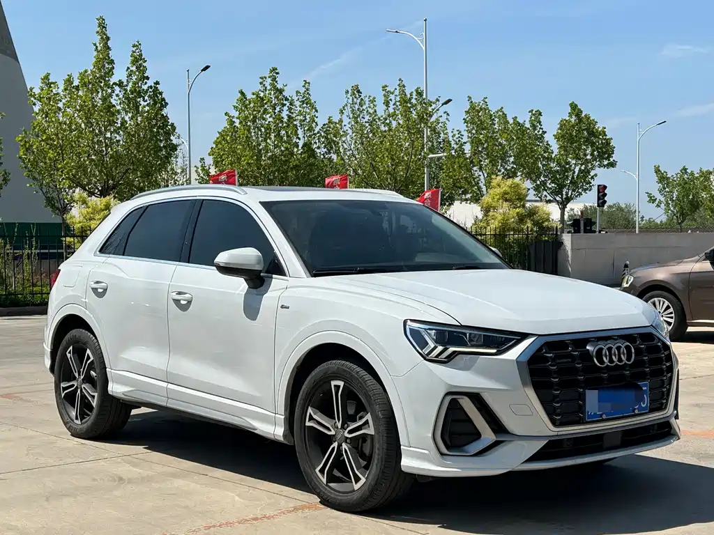 Audi Q3 2020 — фото 3