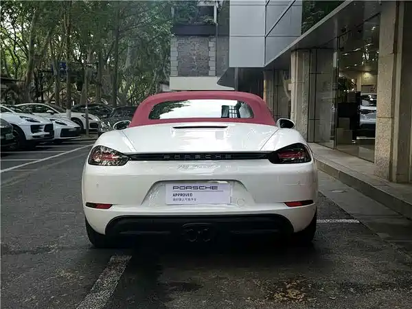 Porsche 718 2022