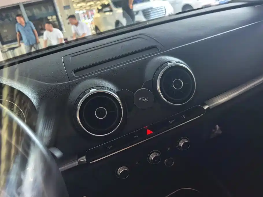 Audi A3 2017 — фото 13