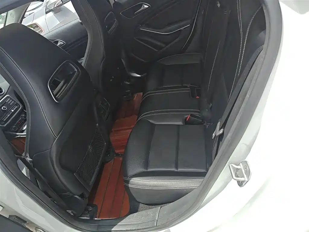 Mercedes-Benz GLA 2017 — фото 17