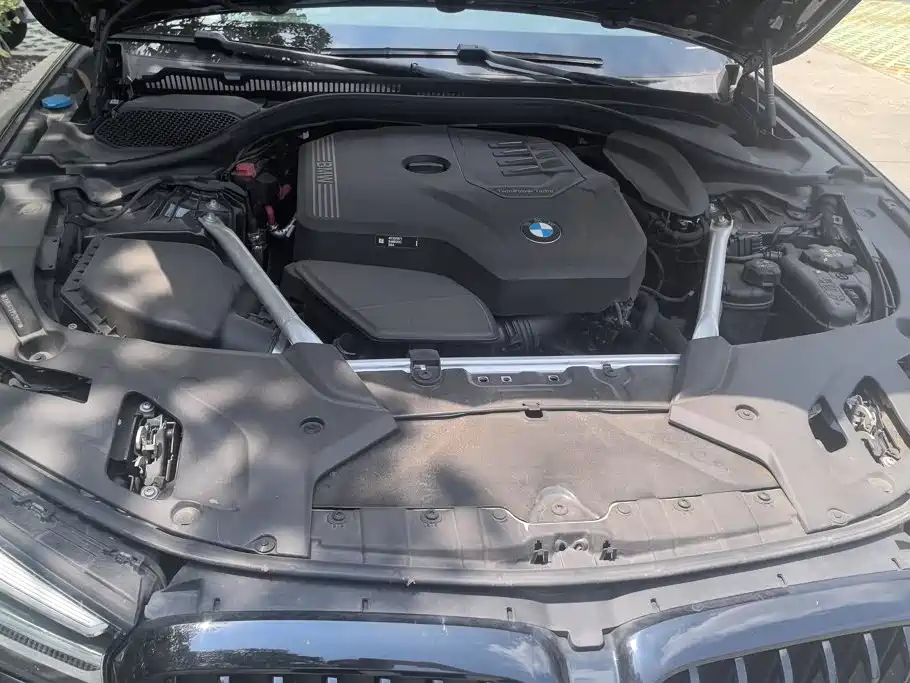 BMW 5 Series 2023 — фото 10
