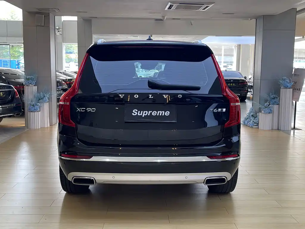 Volvo XC90 2020 — фото 10