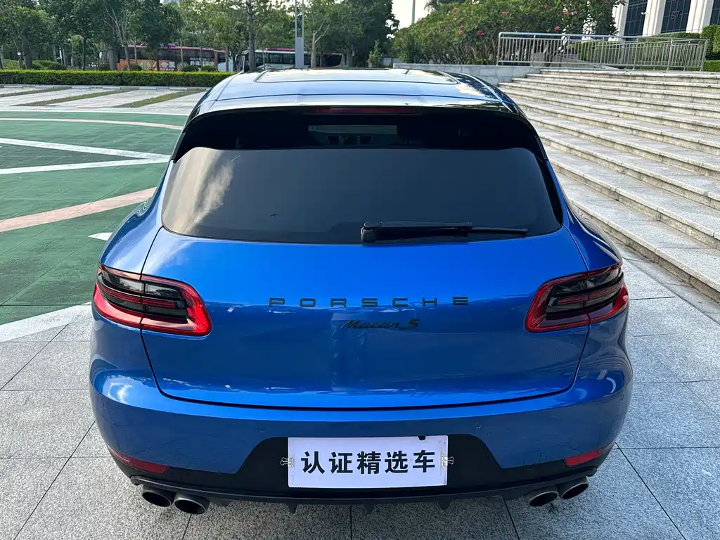 Porsche Macan 2017 — фото 23
