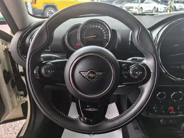 MINI Clubman 2019
