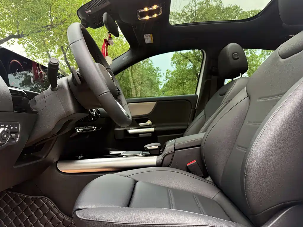 Mercedes-Benz GLA 2023 — фото 10