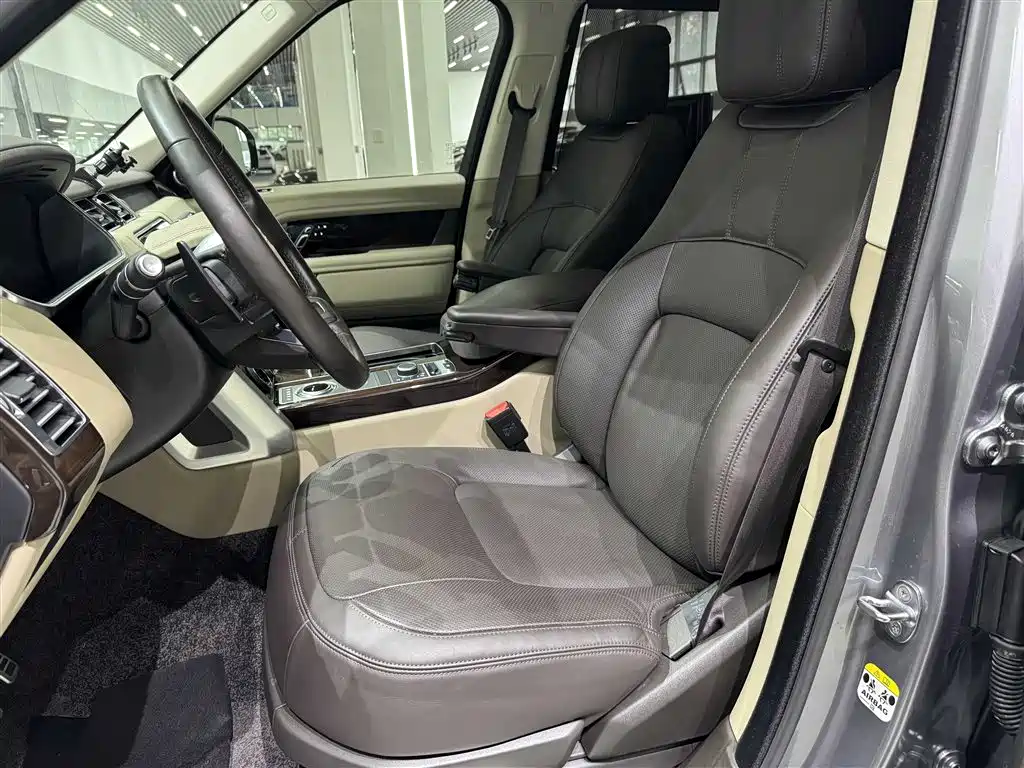 Land Rover Range Rover 2021 — фото 17