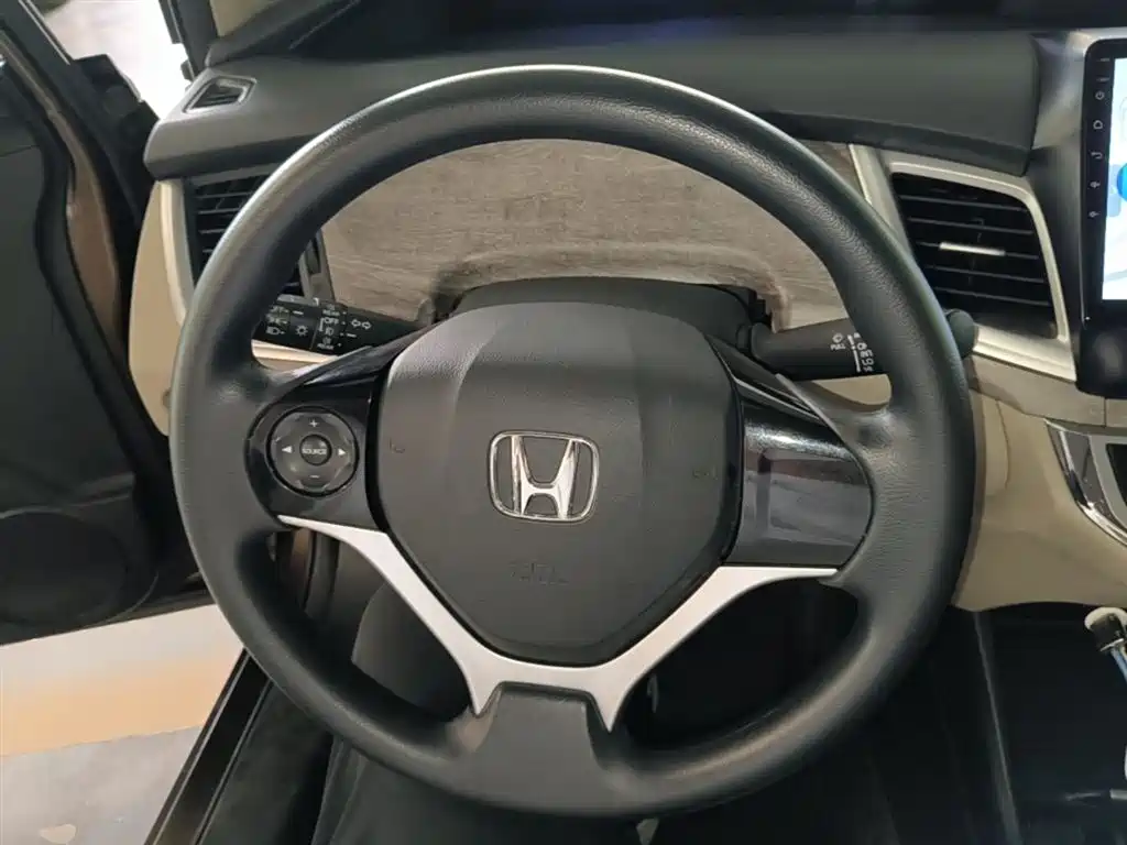 Honda Jade 2018 — фото 11