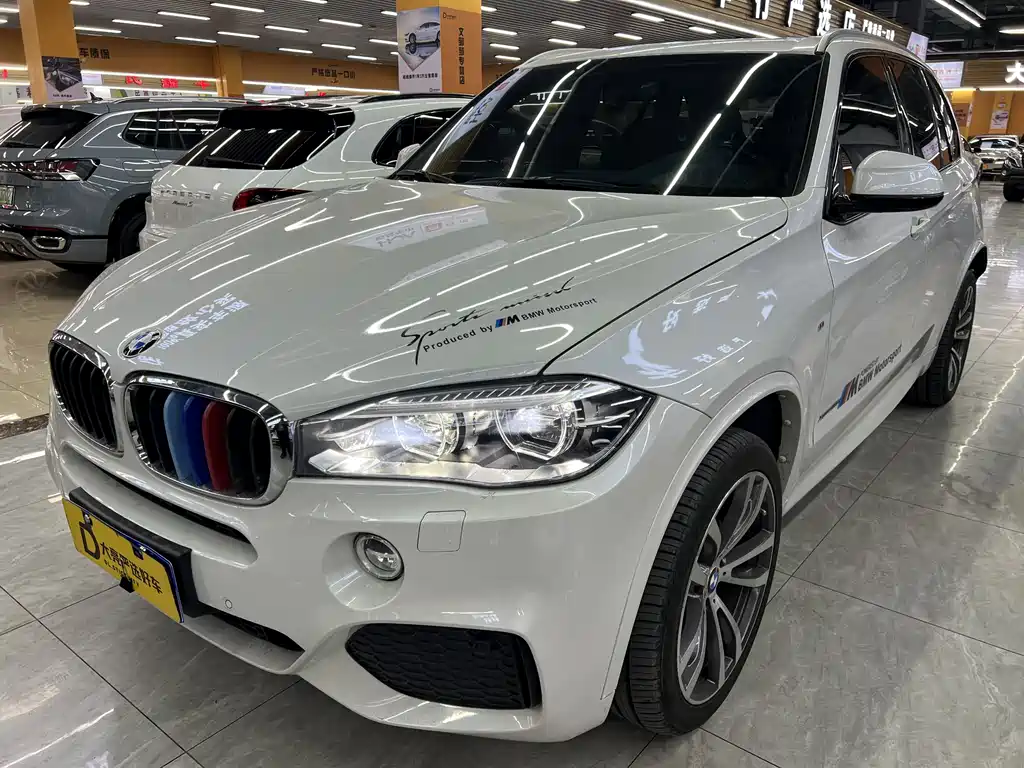 BMW X5 2018 — фото 1