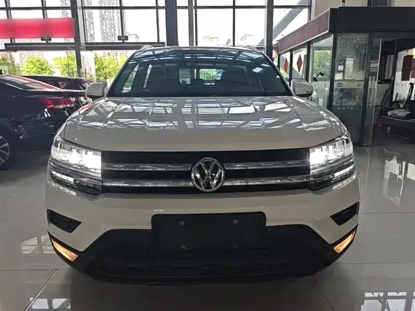 Volkswagen Tharu 2020