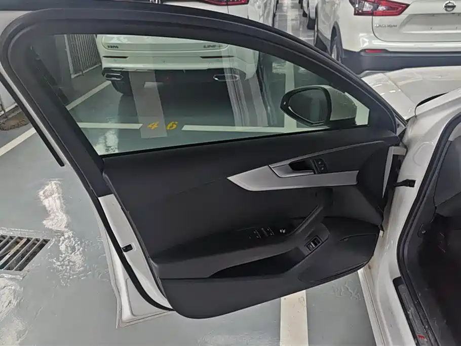 Audi A4L 2022