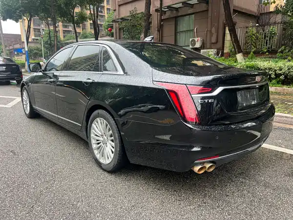 Cadillac CT6 2021