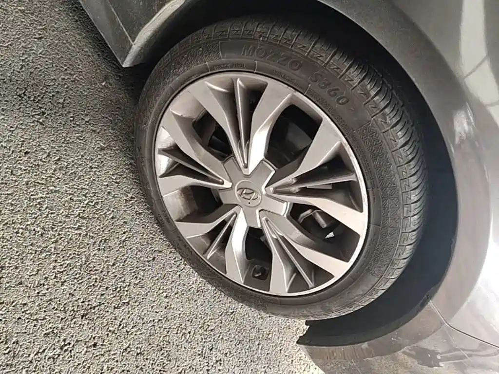 Hyundai Sonata 2015 — фото 12