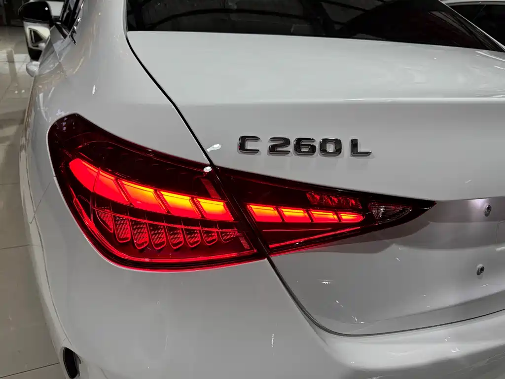 Mercedes-Benz C-Class 2022 — фото 23