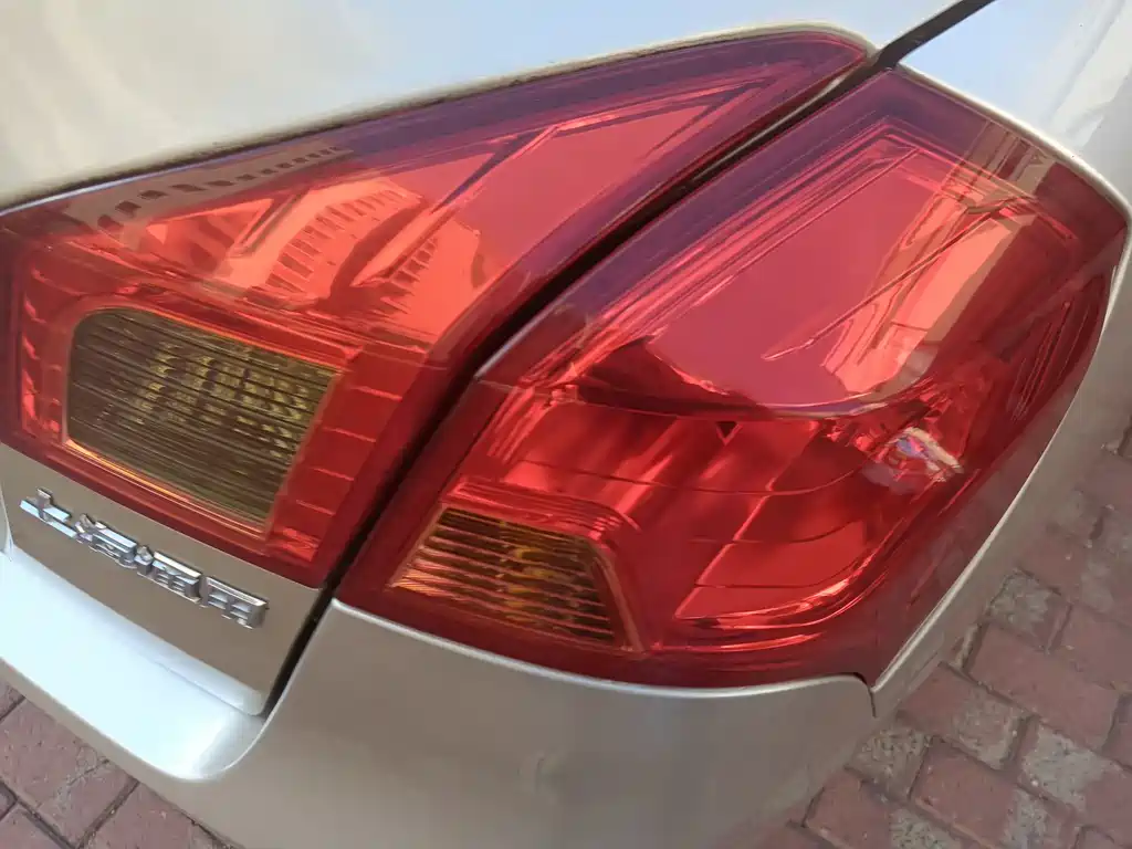 Buick Excelle 2014 — фото 12