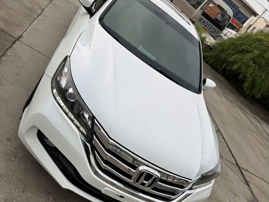 Honda Accord 2015 — фото 5