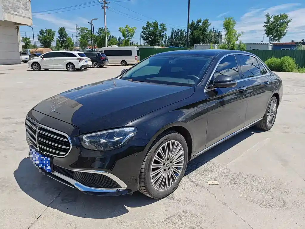 Mercedes-Benz E-Class 2021