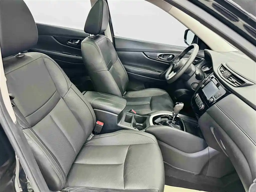 Nissan X-Trail 2017 — фото 25