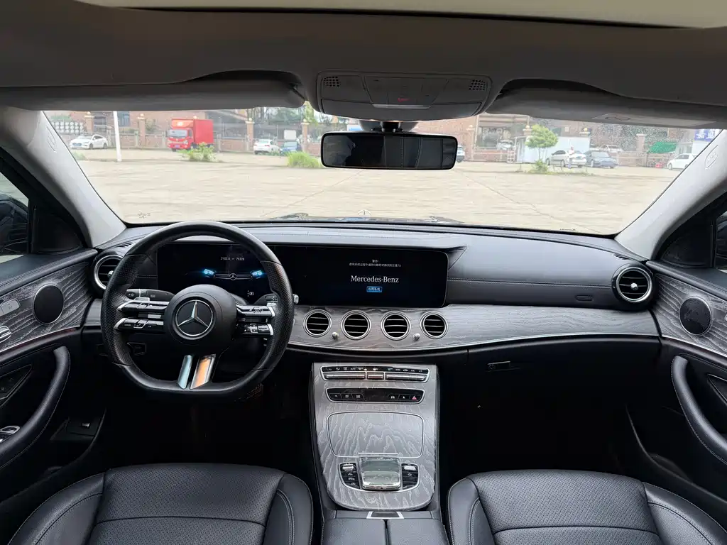 Mercedes-Benz E-Class 2021