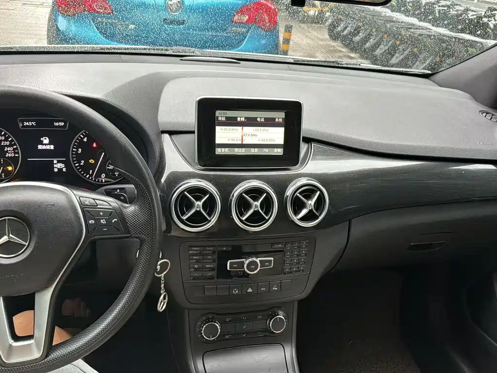 Mercedes-Benz B-Class 2014