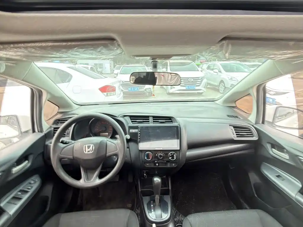 Honda Fit 2018 — фото 9