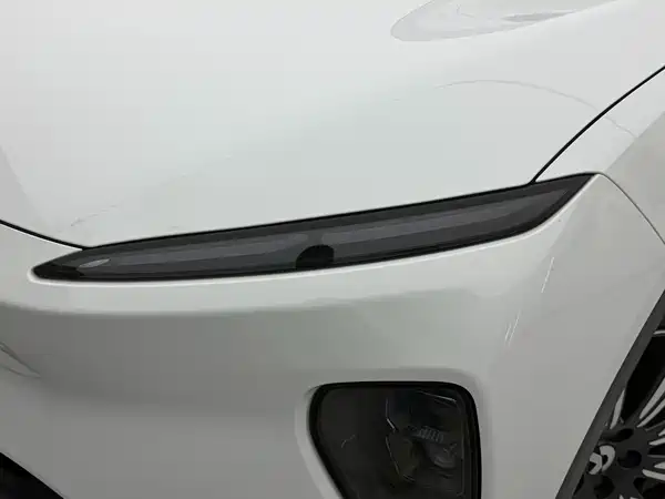 NIO ES8 2024