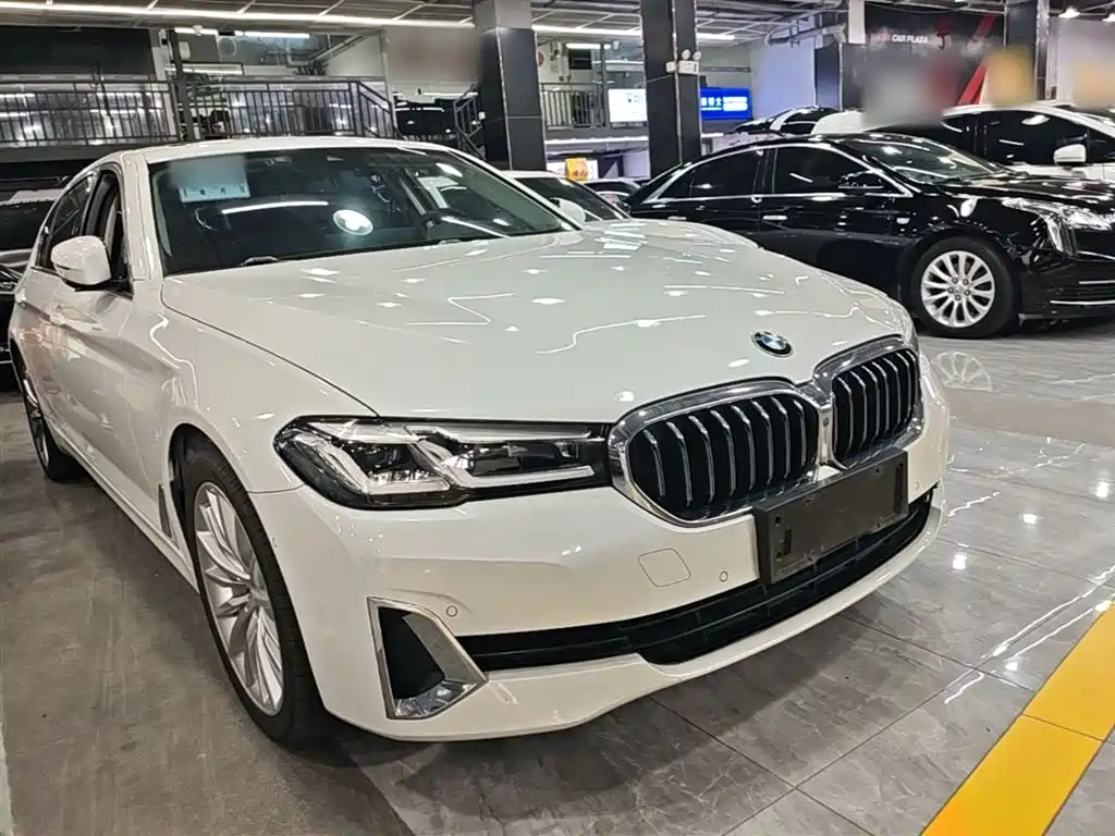 BMW 5 Series 2021 — фото 4