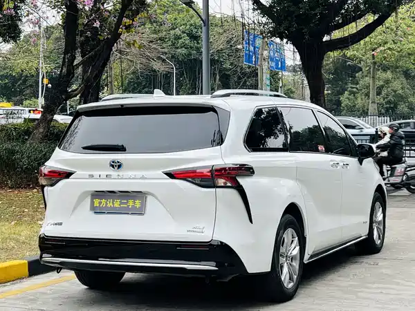Toyota Sienna 2023