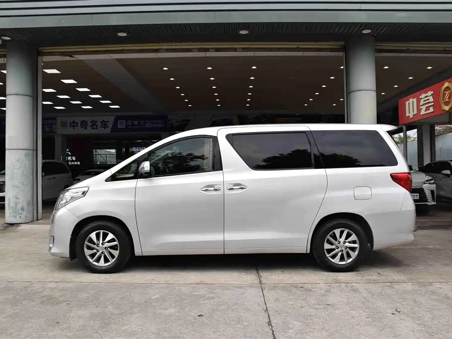 Toyota Alphard 2013 — фото 4