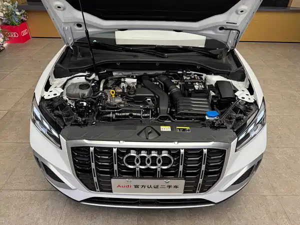 Audi Q2L 2024