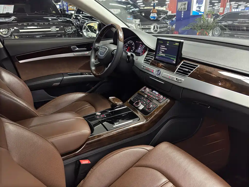 Audi A8 2015 — фото 13