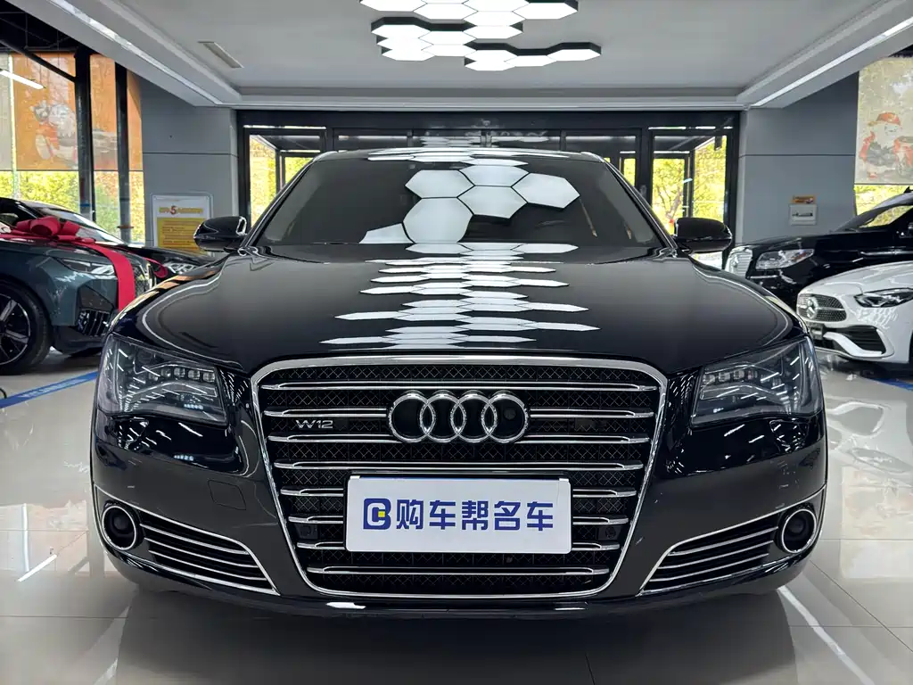 Audi A8 2015 — фото 2