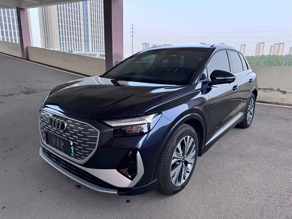 Audi Q4 e-tron 2024
