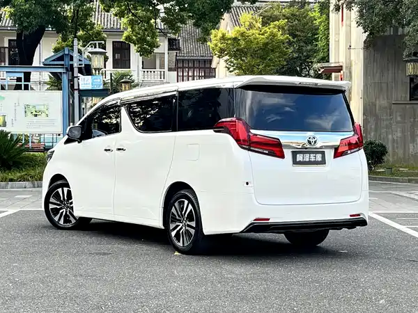 Toyota Alphard 2019