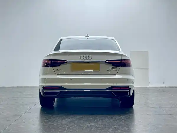 Audi A4L 2021
