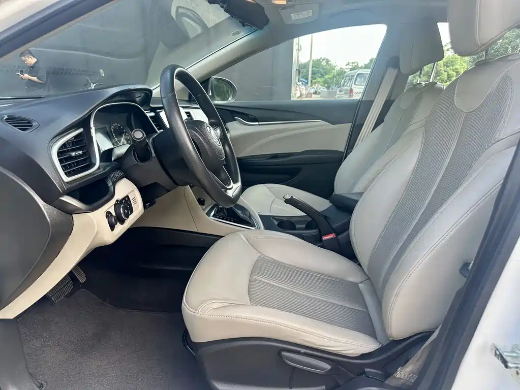 Buick Excelle 2017