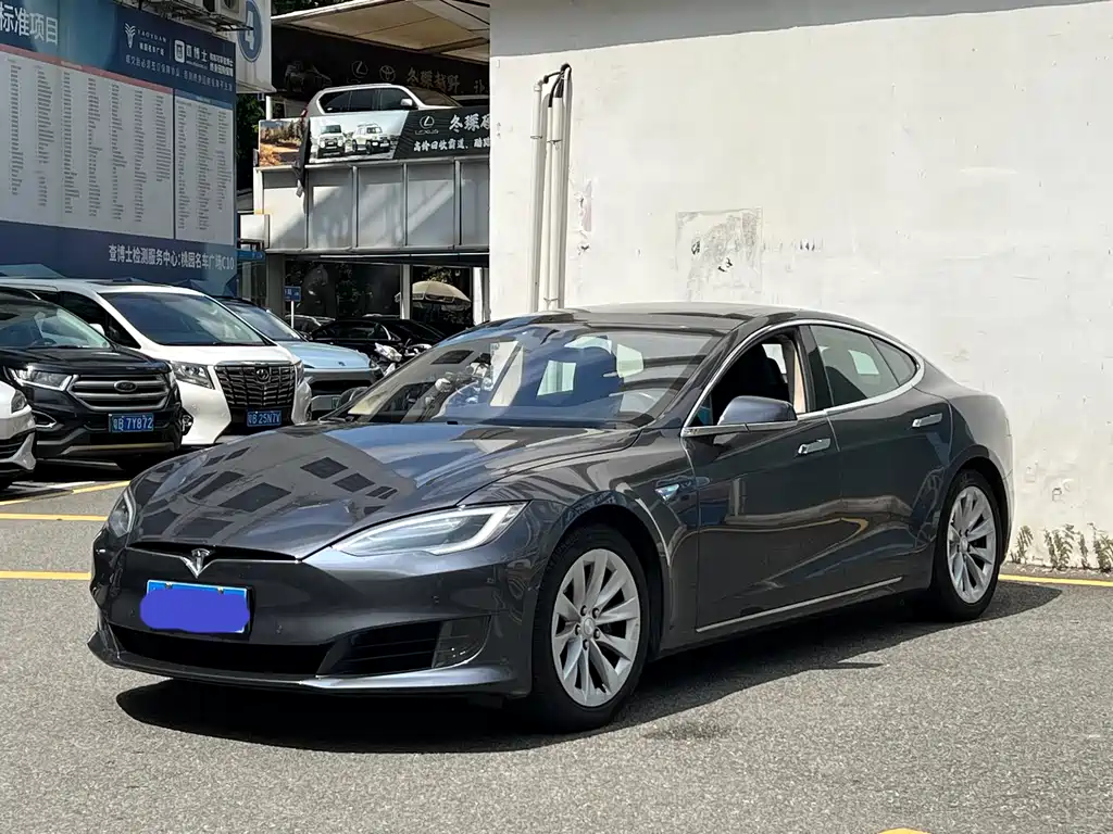 Tesla Model S 2016 — фото 2